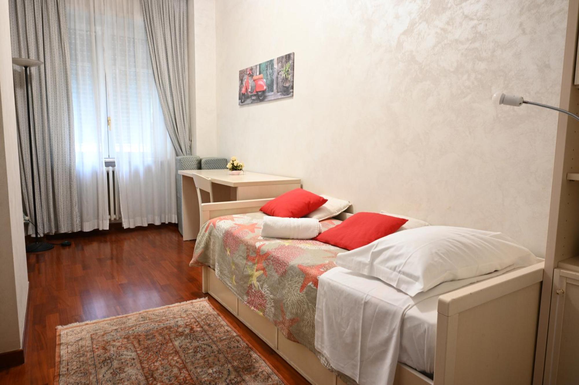 Marco'S Apartment Colosseum Roma Dış mekan fotoğraf